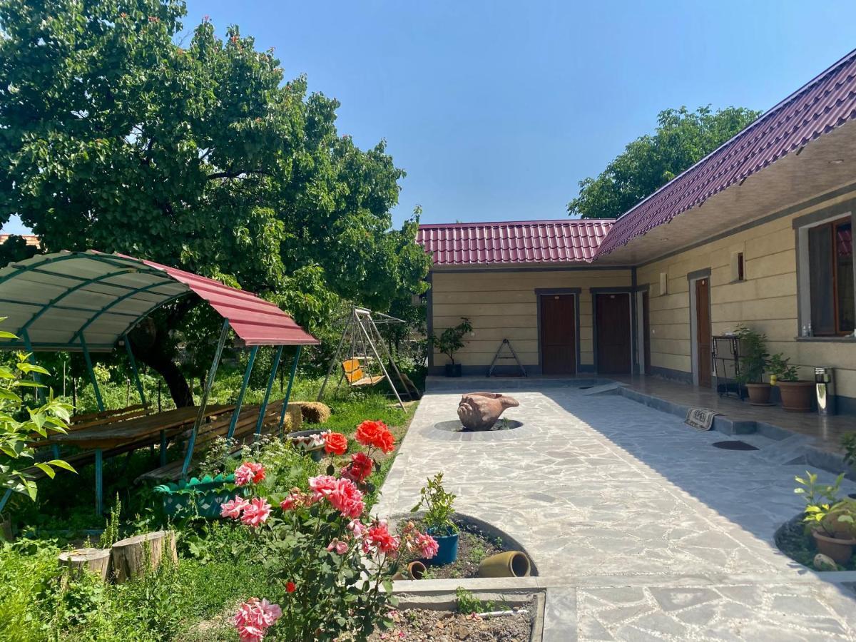 Aghasu Tun B&B Odzun Exteriér fotografie